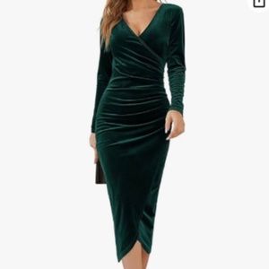 Green, velvet long sleeve dress